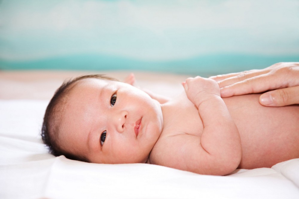Trẻ sơ sinh bị khô da: Chuyện nhỏ!