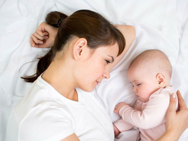 Chăm sóc trẻ sơ sinh hiệu quả với thời gian biểu