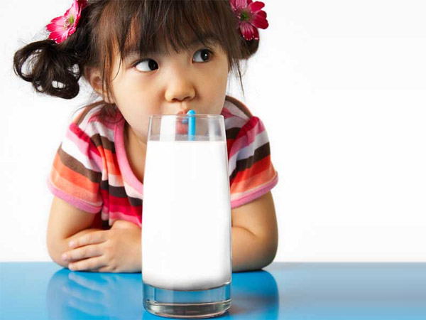 Sữa mẹ có chống được dị ứng?