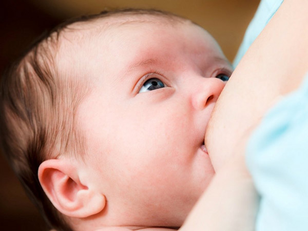 Công thức tính lượng sữa mẹ cho trẻ sơ sinh thiếu tháng