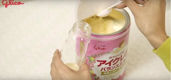 Các sai lầm mẹ thường mắc phải khi pha sữa nguồn gốc Nhật Bản