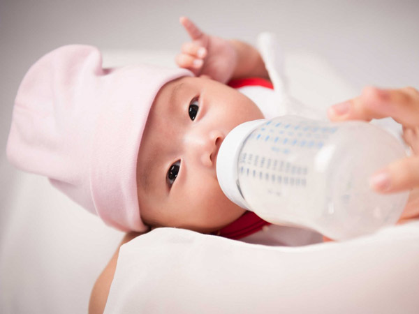 Chọn sữa công thức tốt nhất cho trẻ sơ sinh, mẹ đã biết cách?