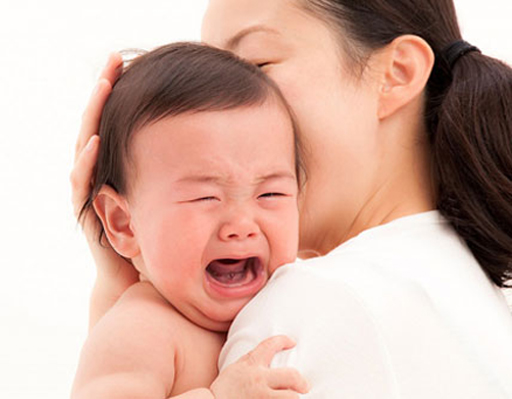 Cách chữa méo đầu ở trẻ sơ sinh
