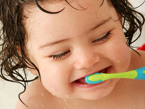 Chọn kem đánh răng cho bé: Đơn giản như dễ sai