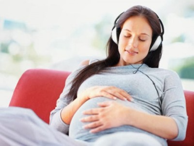 Nghe nhạc khi mang thai như thế nào cho đúng cách?