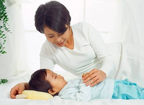 Hát ru cho bé - Tuyệt chiêu giúp trẻ sơ sinh ngủ ngon