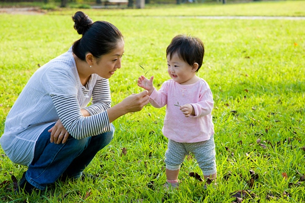 Mẹo hay để chọn đúng đồ chơi cho bé 2 tuổi