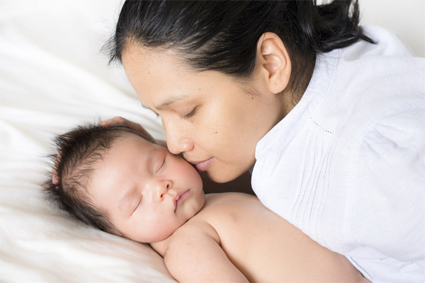 6 lời khuyên khi bé ngủ cùng bố mẹ