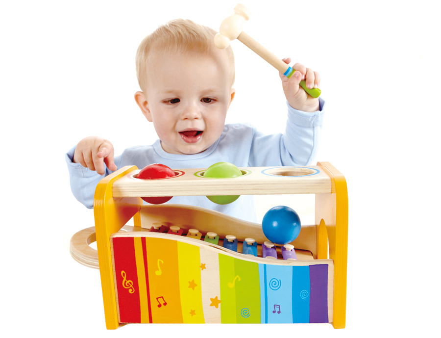 Nên mua đồ chơi trẻ em nào tốt nhất cho bé 1-2 tuổi? 