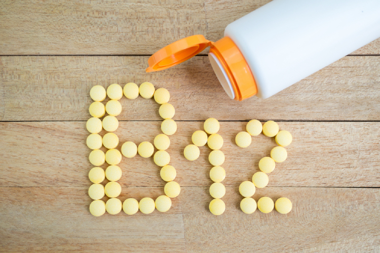 Tác dụng của vitamin B12 có ảnh hưởng đến khả năng sinh sản?