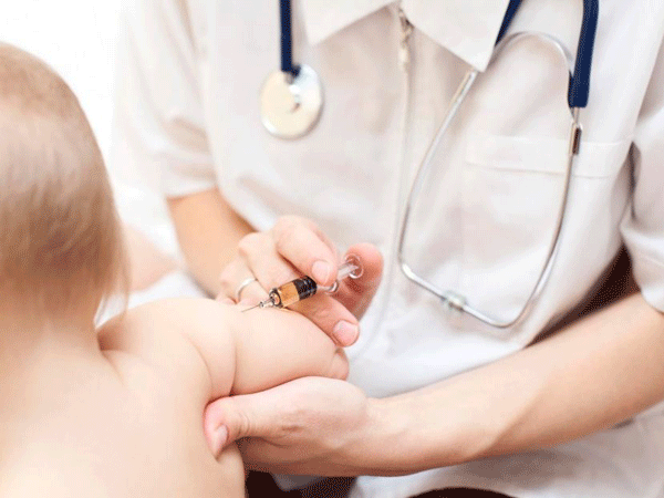 Nhớ ngay 5 trường hợp tuyệt đối không được tiêm vắc-xin cho trẻ