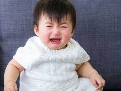 Làm thế nào để dỗ dành khi trẻ con quấy khóc?